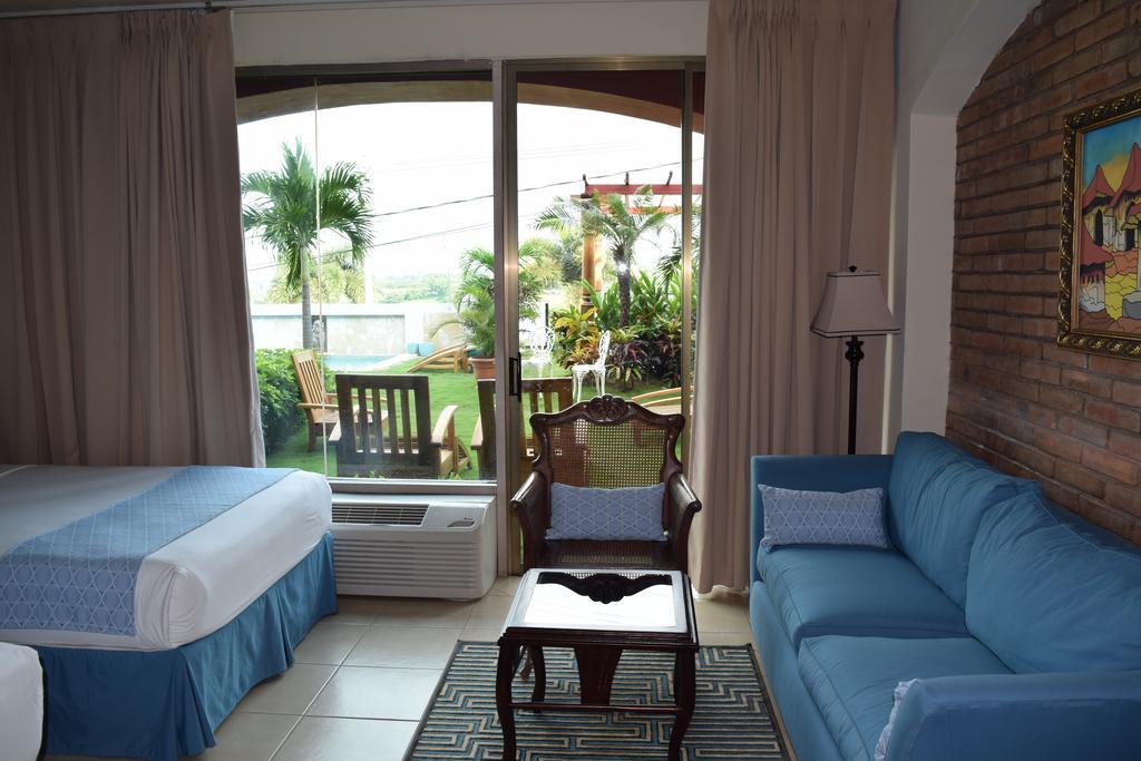 Altos De Fontana Hotel Managua Exterior photo