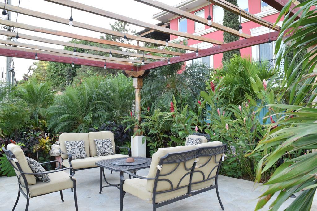 Altos De Fontana Hotel Managua Exterior photo