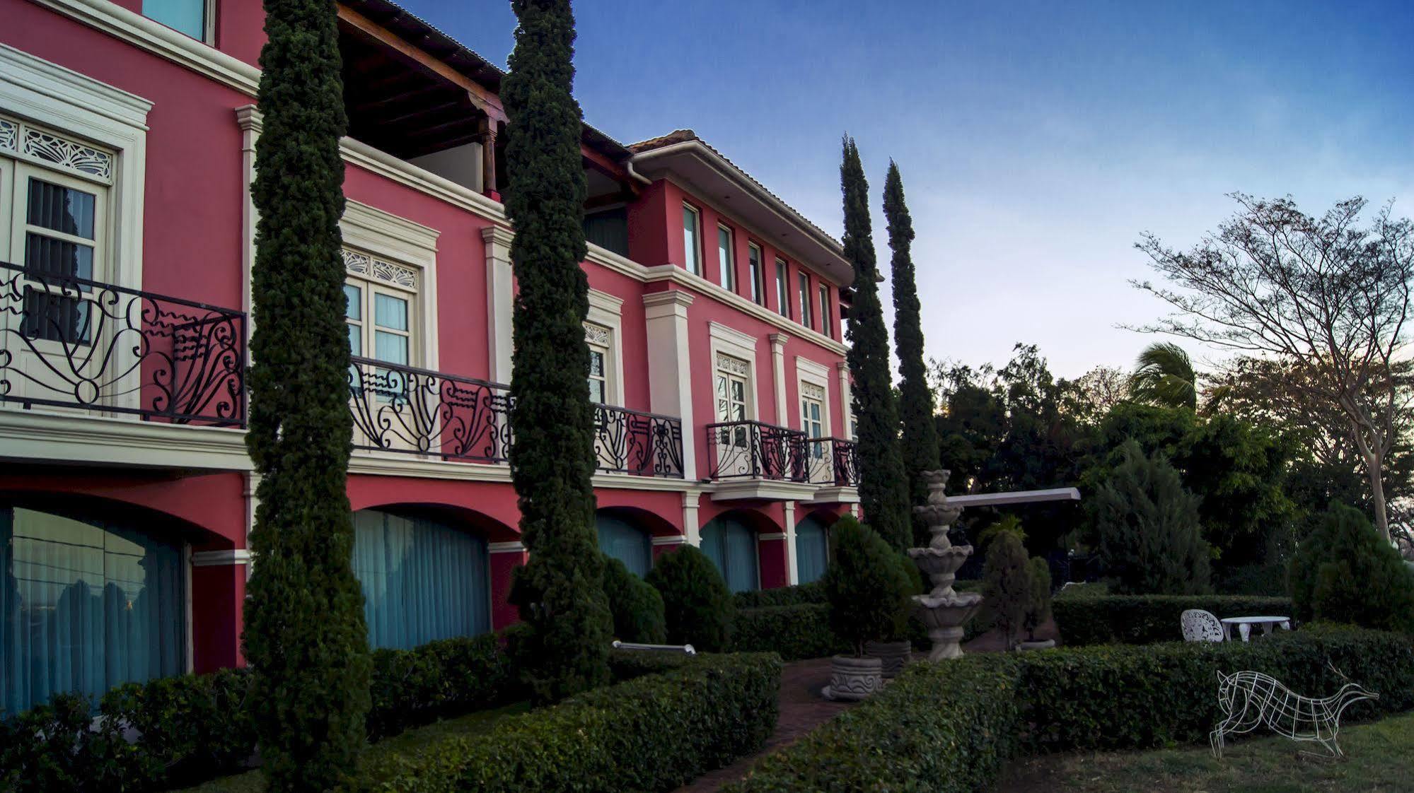 Altos De Fontana Hotel Managua Exterior photo